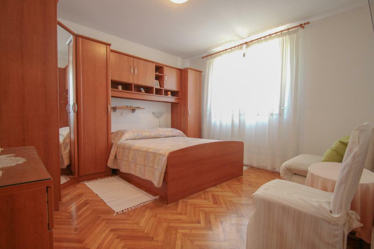 Nerina Apartment Новиград Екстериор снимка