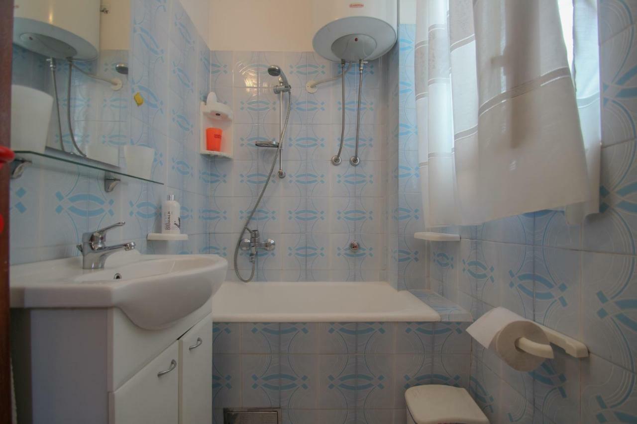 Nerina Apartment Новиград Екстериор снимка